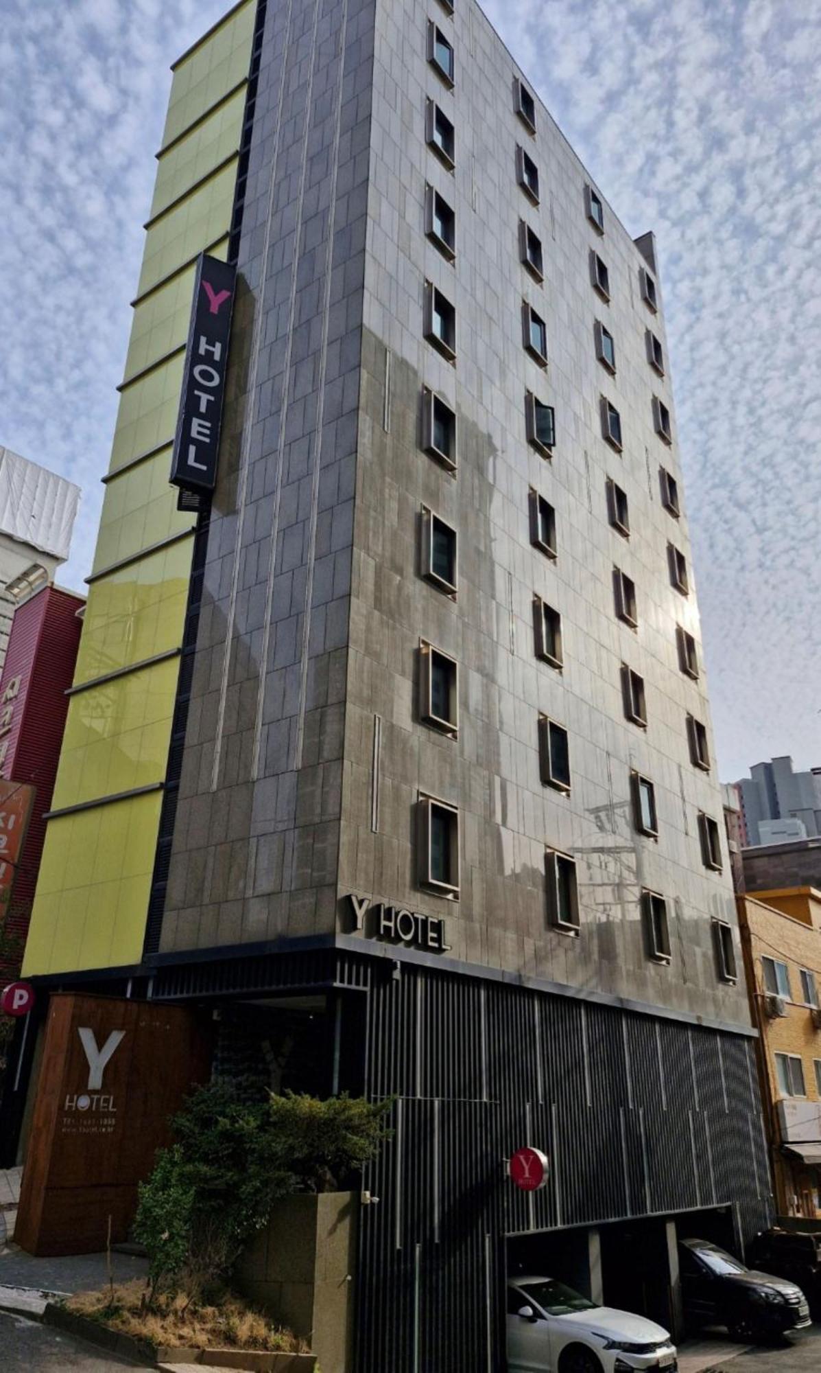 Shinchon Y * Seoul