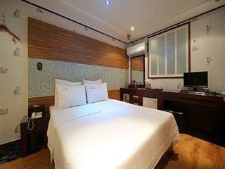 Hotel Shinchon Y *