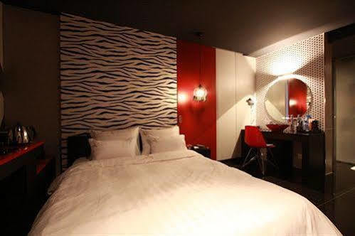 Shinchon Y Hotel Seoul
