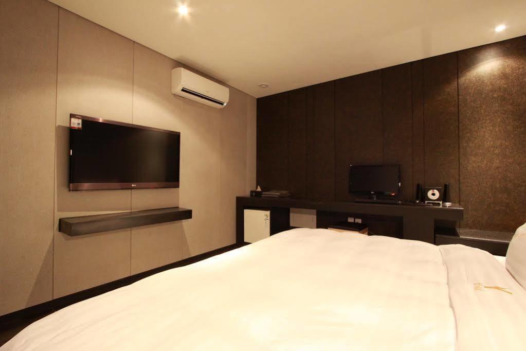 Hotel Shinchon Y *
